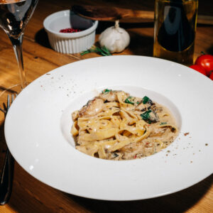 TAGLIATTELE CU FRUCTE DE MARE