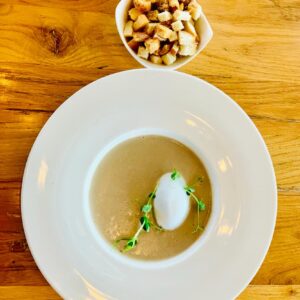 Supa crema de ciuperci de padure